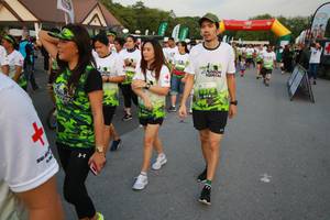 BIB: 373, 374
                            <button type="button" onclick="openModal(3530980)" class="btn btn-primary btn-sm float-right btn-popup" data-toggle="modal" data-target=".modal-high-quality">
                        <i class="fas fa-shopping-cart"></i> Add to Cart
                    </button>
                                            <button type="button" onclick="isThisMe(3530980, true)" class="btn btn-success btn-sm float-right btn-popup btn-isme hidden" data-toggle="tooltip" data-placement="bottom" title="นี่คือรูปของคุณใช่ไหม คลิกที่นี่เพื่อเอาเข้าอัลบั้ม">
                        <i class="fas fa-plus"></i> Add to album
                    </button>
                    <button type="button" onclick="isThisMe(3530980, false)" class="btn btn-warning btn-sm float-right btn-popup btn-isnotme hidden">
                        <i class="fas fa-ban"></i> Remove from album
                    </button>